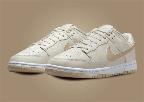 nike dunks low bone beige.